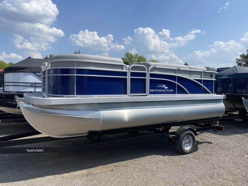 Boats  2023 Bennington SV18 L-Bench pontoon boat Photo