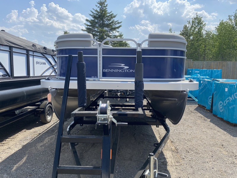 Boats  2023 Bennington SV18 L-Bench pontoon boat Photo