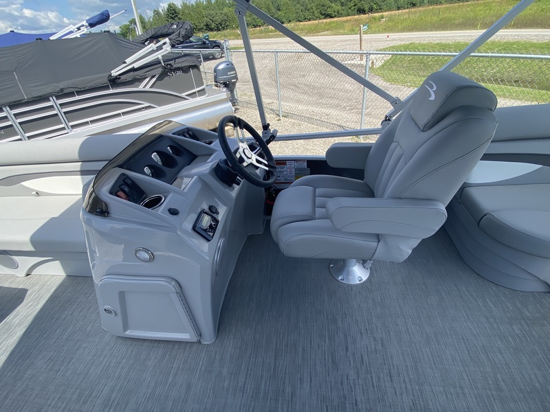 Boats  2023 Bennington SV20 Quad Bench pontoon boat Photo