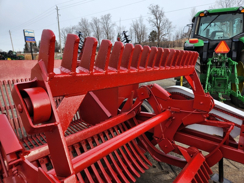 Rock Pickers and Rock Rakes  Harmon 5460 Rock Picker Photo