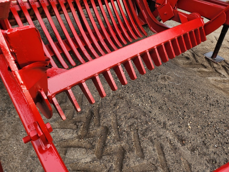 Rock Pickers and Rock Rakes  Harmon 5460 Rock Picker Photo