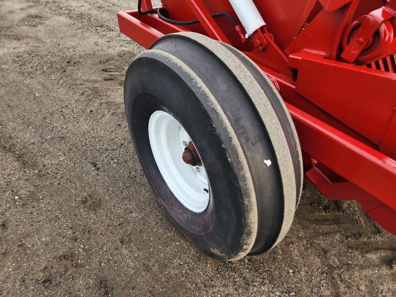 Rock Pickers and Rock Rakes  Harmon 5460 Rock Picker Photo