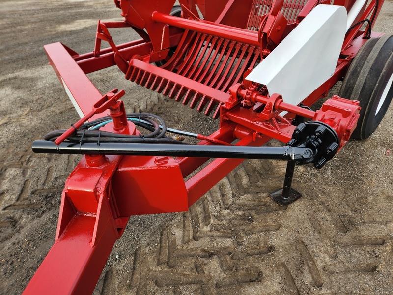 Rock Pickers and Rock Rakes  Harmon 5460 Rock Picker Photo